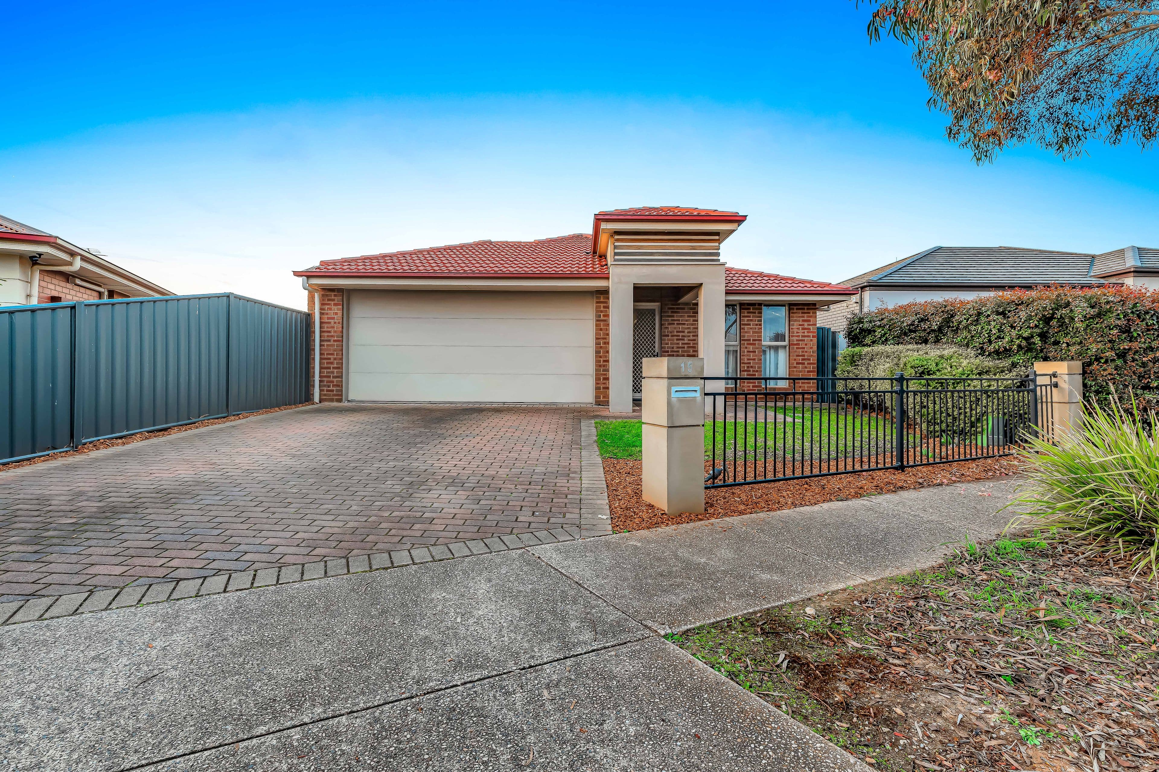 15 Jindabyne Street, Andrews Farm SA 5114, Andrews Farm - Image 1
