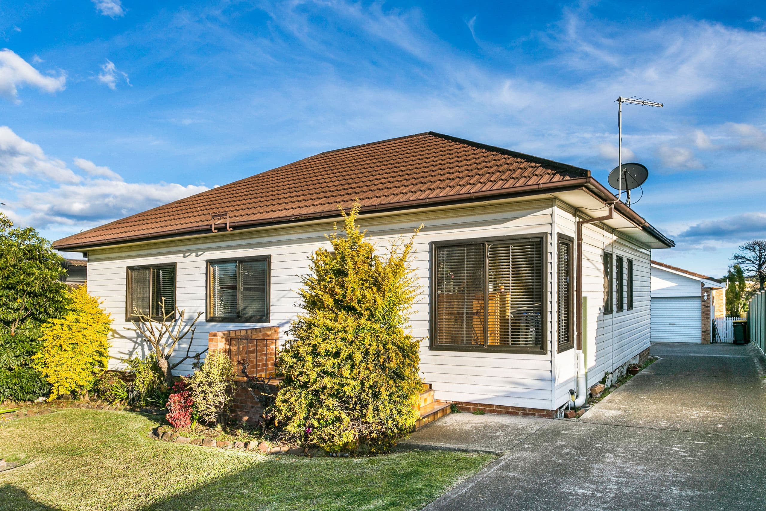 14 Hoskins Avenue, Warrawong - Image 1