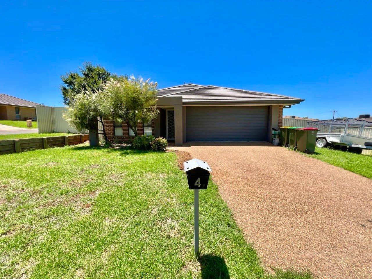 4 Rosewood Avenue, Parkes NSW 2870, Parkes - Image 1