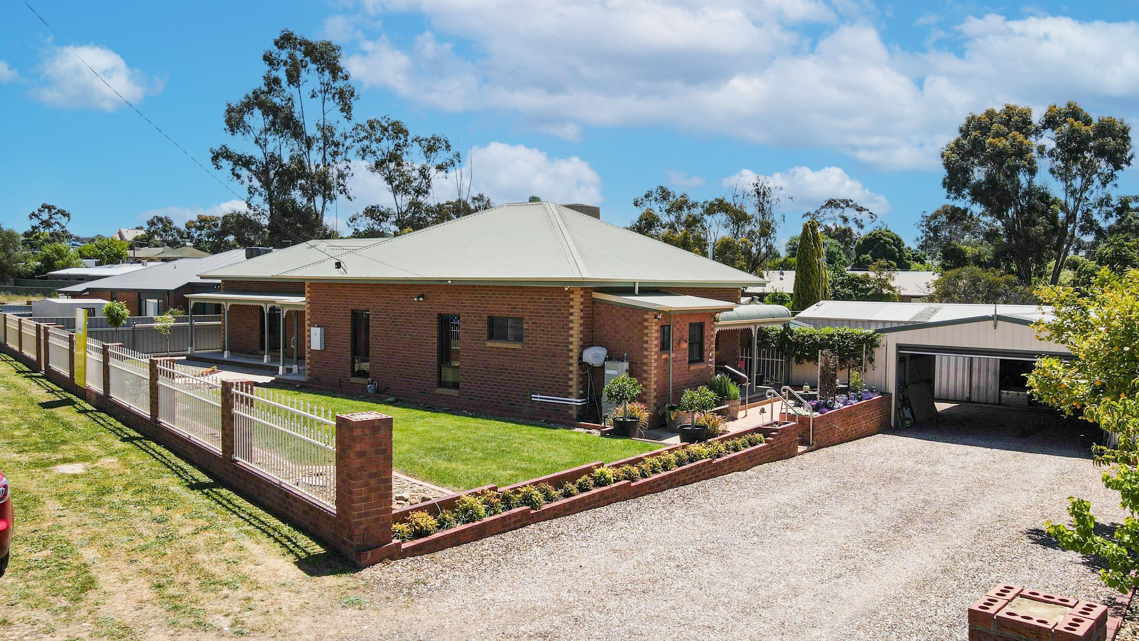1A Arblaster Street, California Gully VIC 3556, California Gully - Image 1