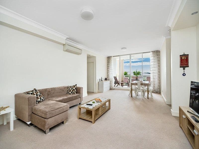 206/10 Vineyard Way, Breakfast Point, Breakfast Point - Image 1