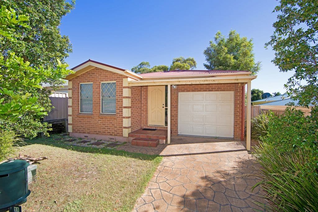 11 Berkley Court, Lake Munmorah - Image 1