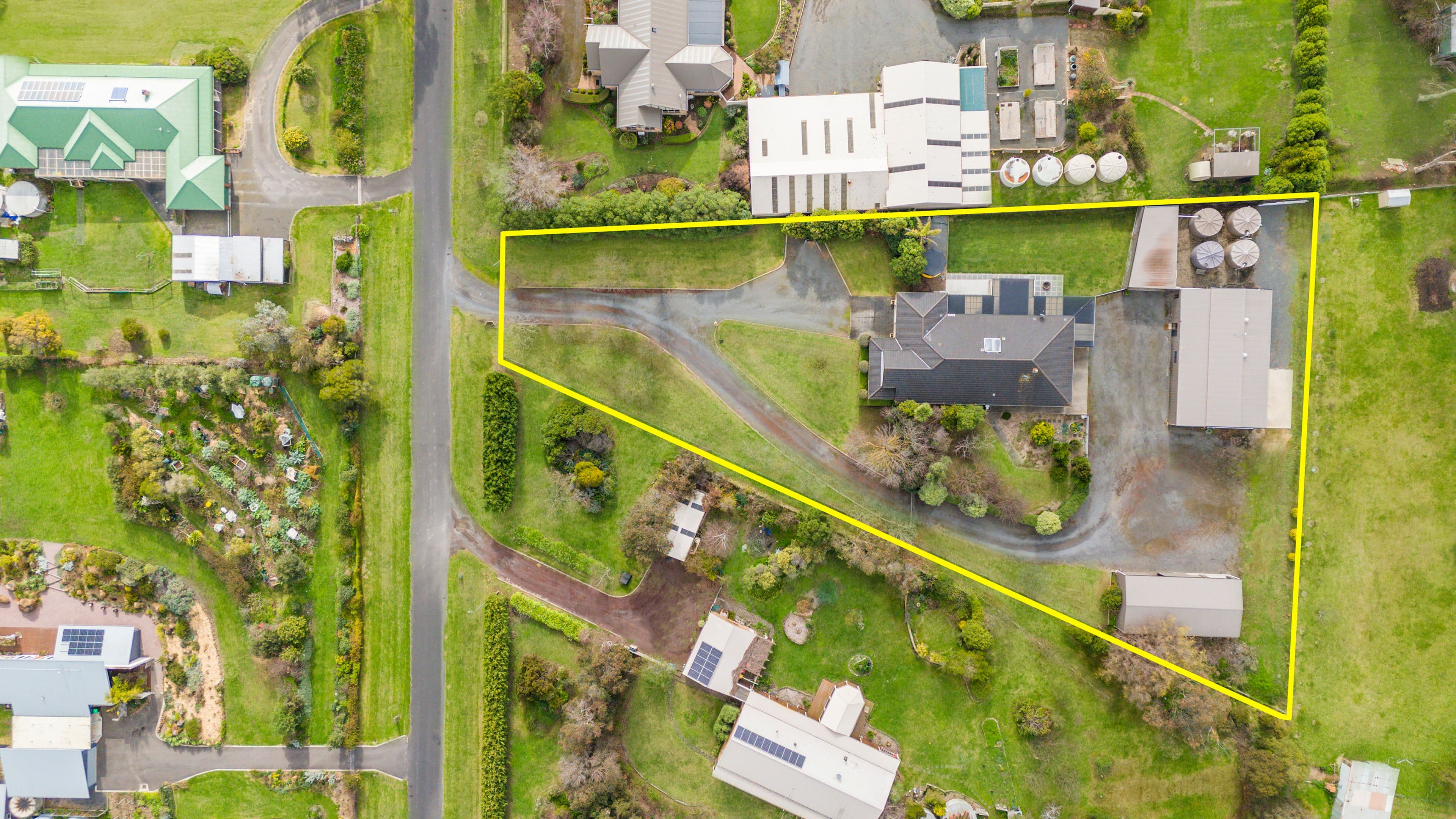 9 Kiaman Close, Bushfield VIC 3281, Bushfield - Image 1