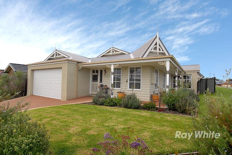 13 Caspian Chase, PAKENHAM VIC 3810, Pakenham - Image 1