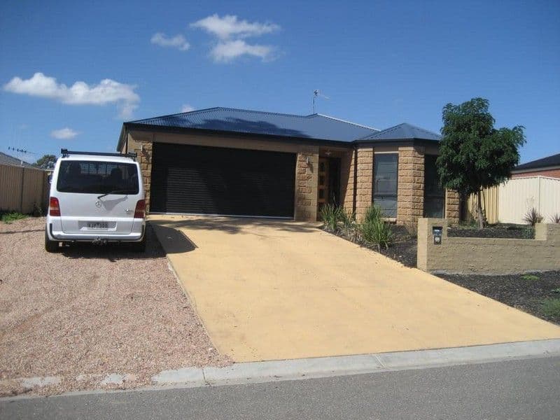 18 Julian Way, CALIFORNIA GULLY VIC 3556, California Gully - Image 1