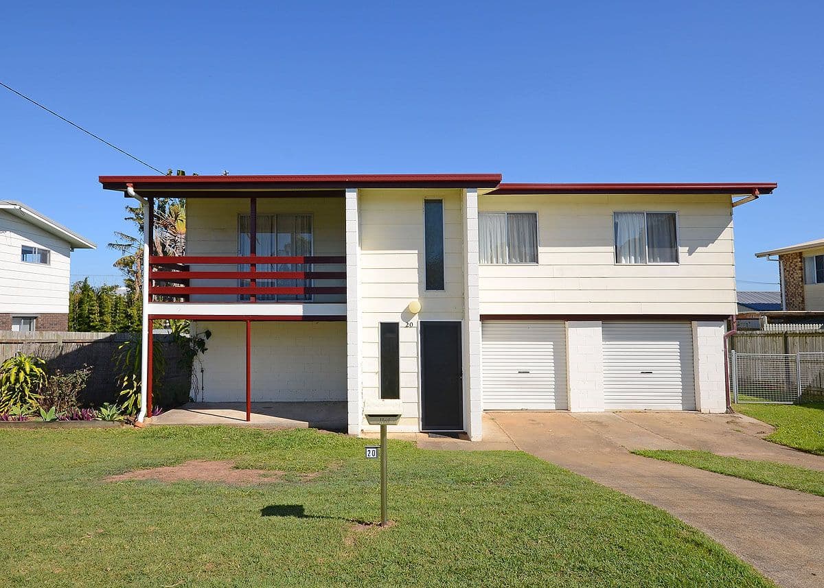 20 Saunders Street, POINT VERNON QLD 4655, Point Vernon - Image 1