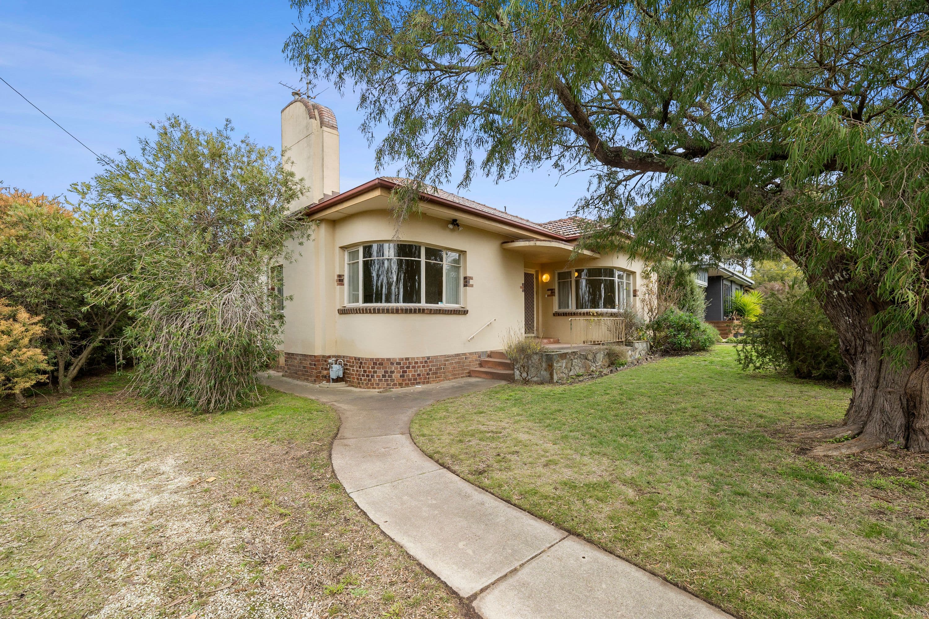 24 Ford Street, Ararat VIC 3377, Ararat - Image 1