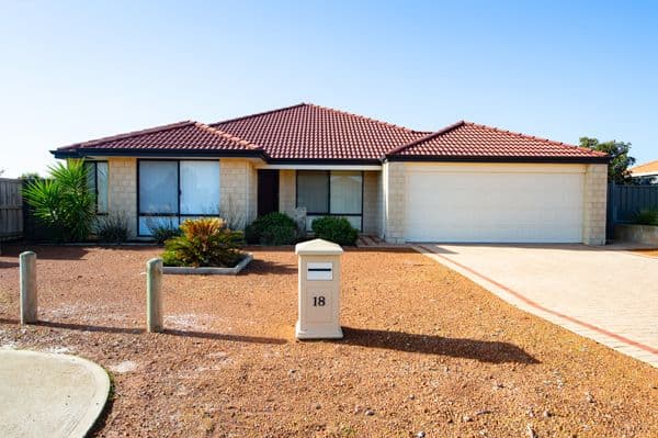 18 Sherwood Road, Australind WA 6233, Australind - Image 1