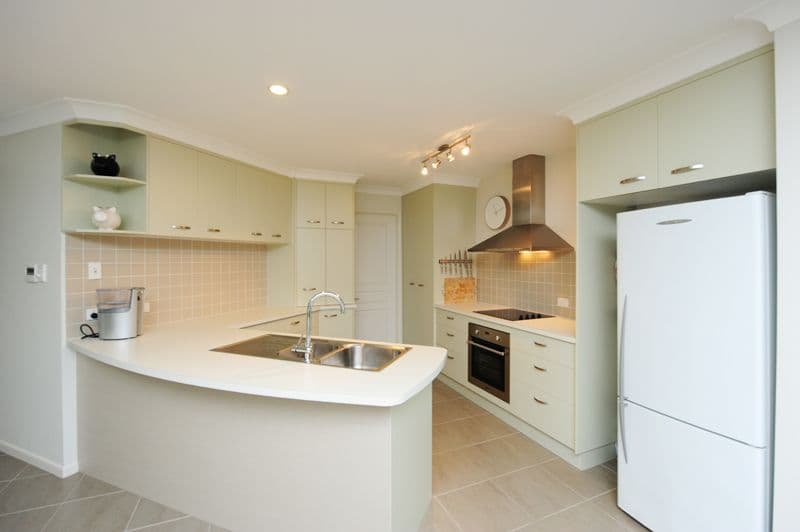 6 Jordana Court, GLADSTONE QLD 4680, Gladstone - Image 1