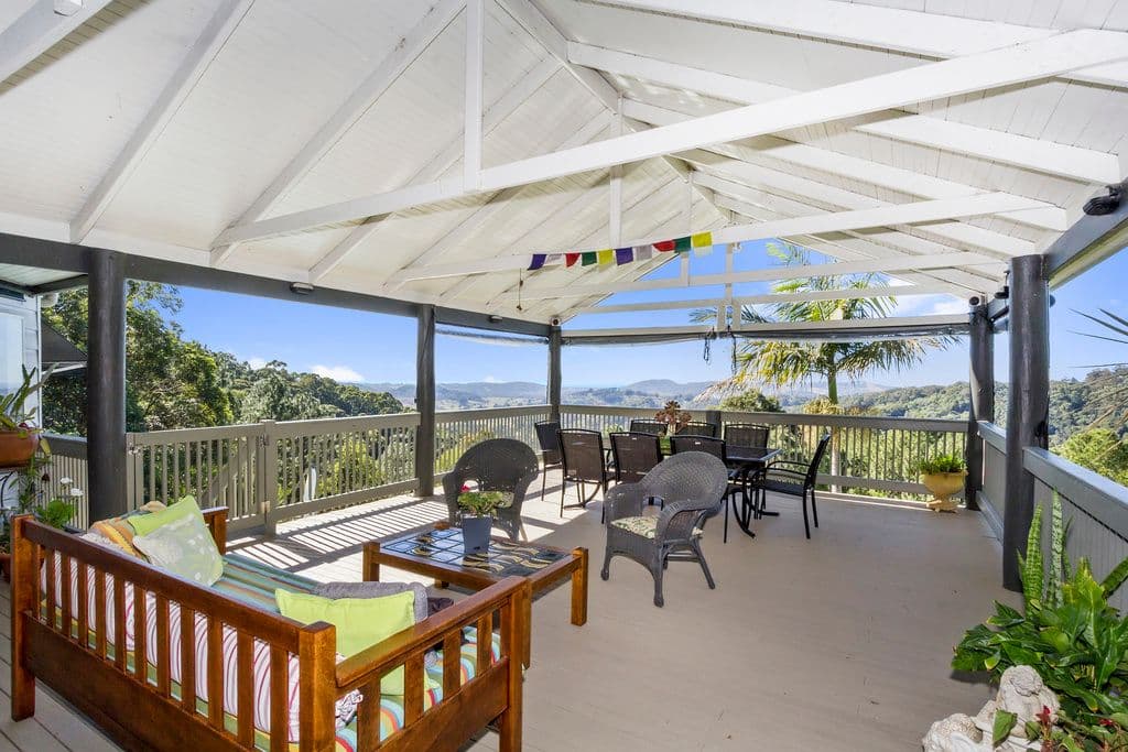 131 Hammond Drive, Clothiers Creek - Image 1