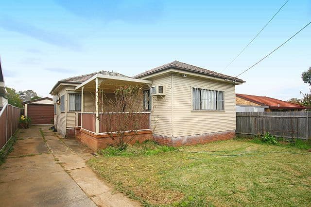 718 Hume Highway, YAGOONA NSW 2199, Yagoona - Image 1