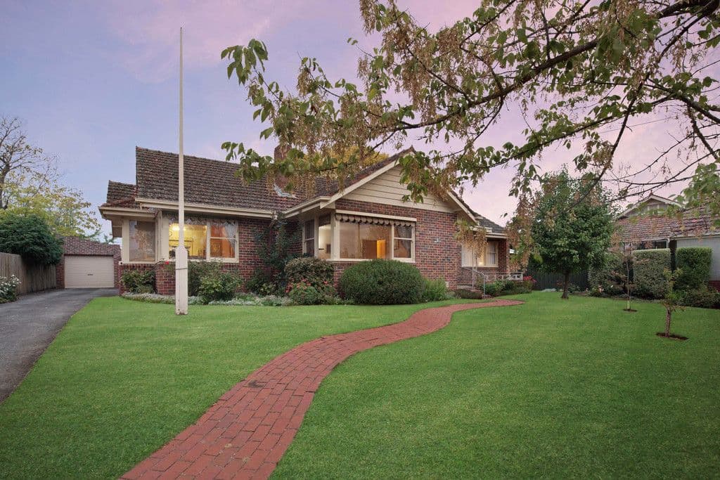 6 Service Street, Lake Wendouree VIC 3350, Lake Wendouree - Image 1