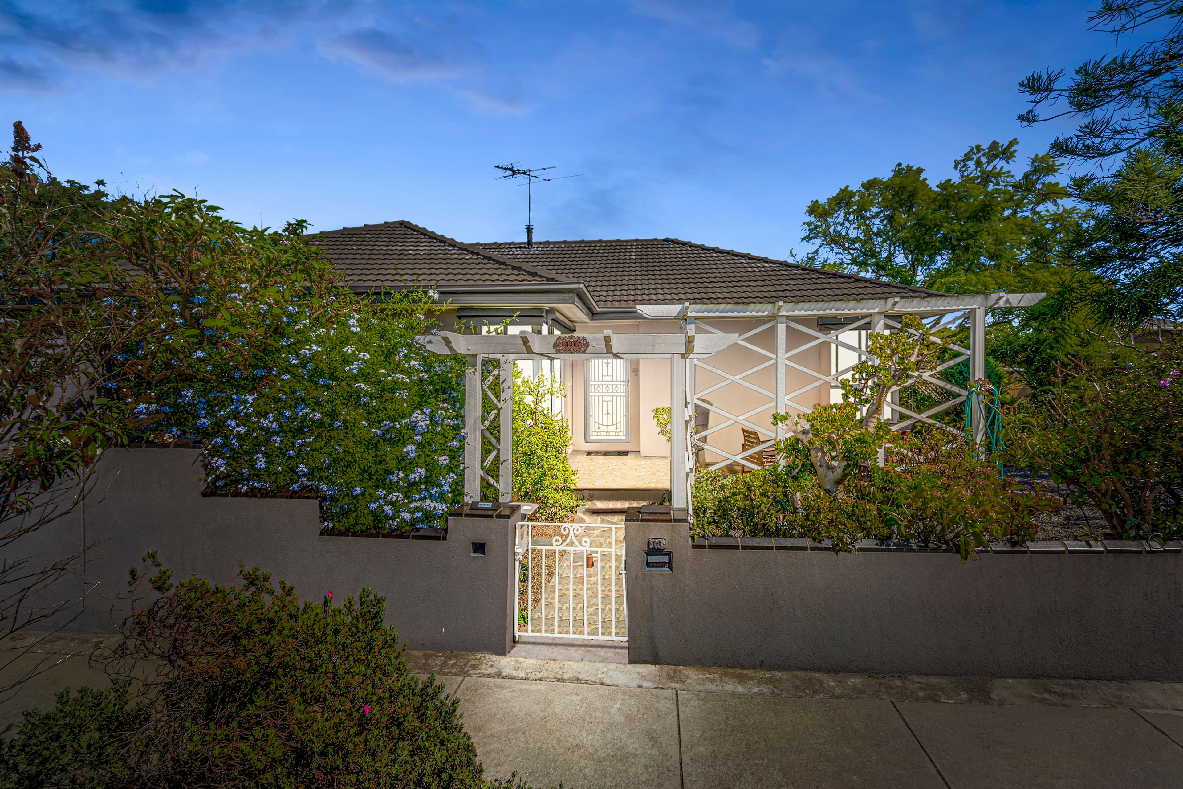 16 Wunalla Road, Seaford VIC 3198, Seaford - Image 1