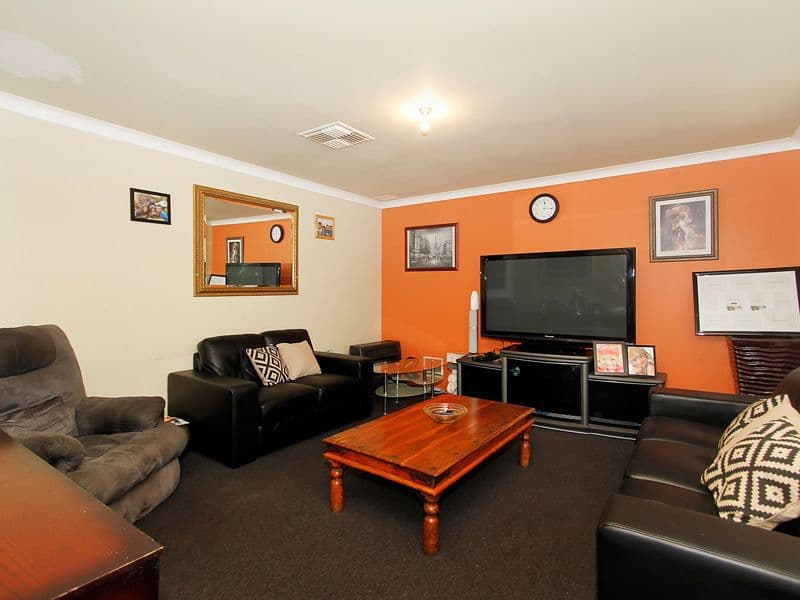 202 Illawarra Crescent, BALLAJURA WA 6066, Ballajura - Image 1