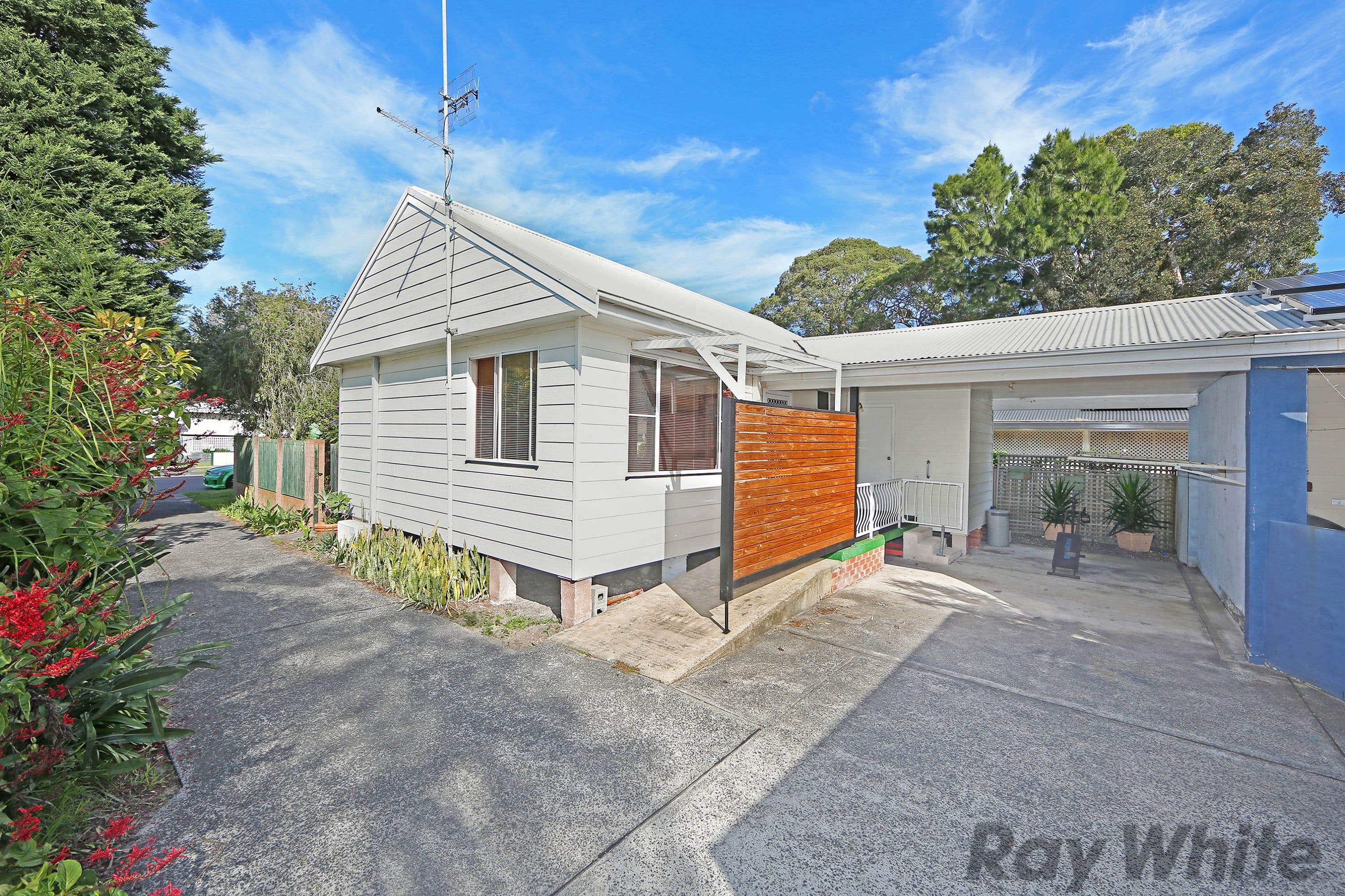 21 Alexandra Street, Budgewoi - Image 1