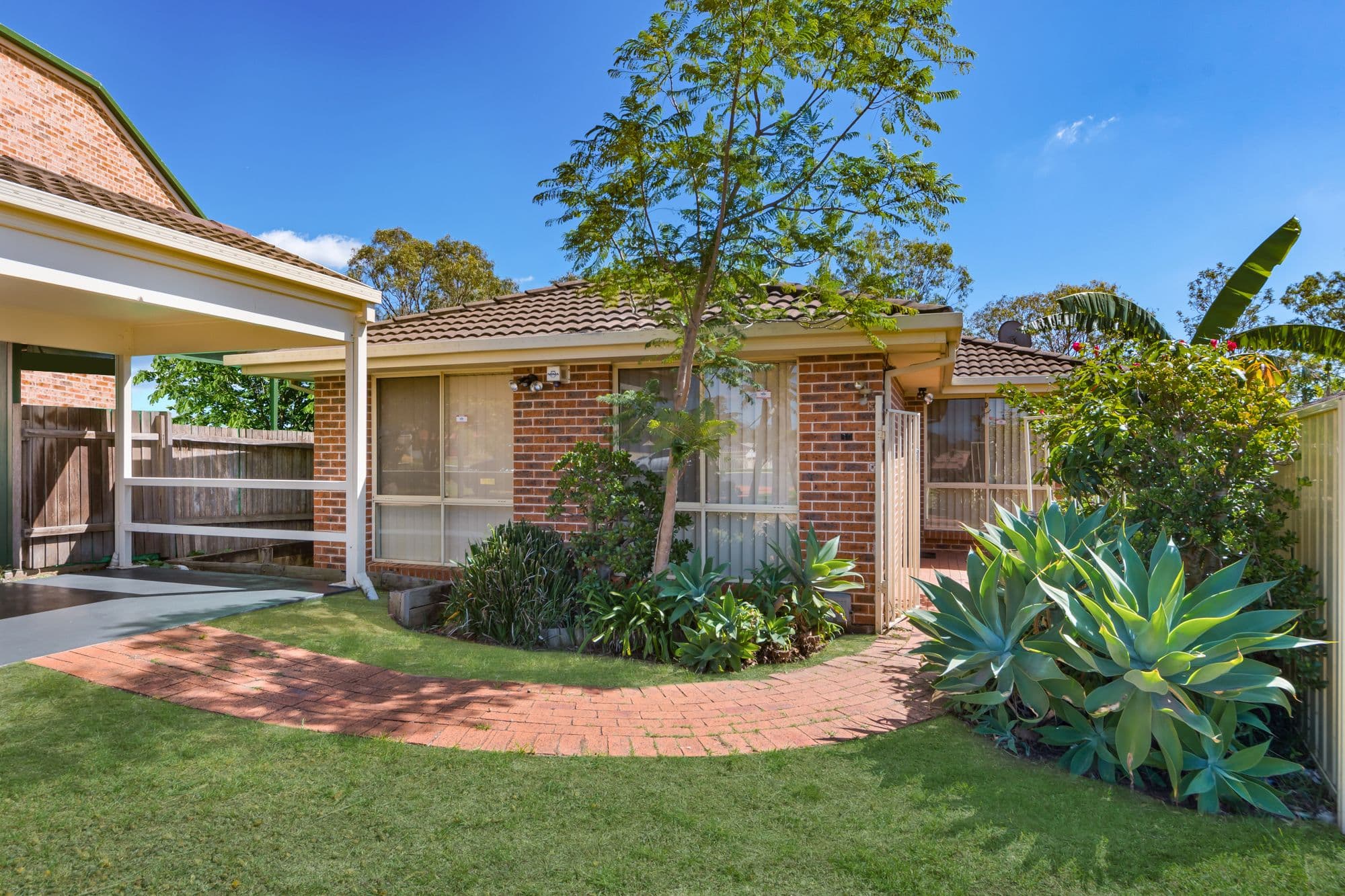 52 Mclaren Place, Ingleburn - Image 1