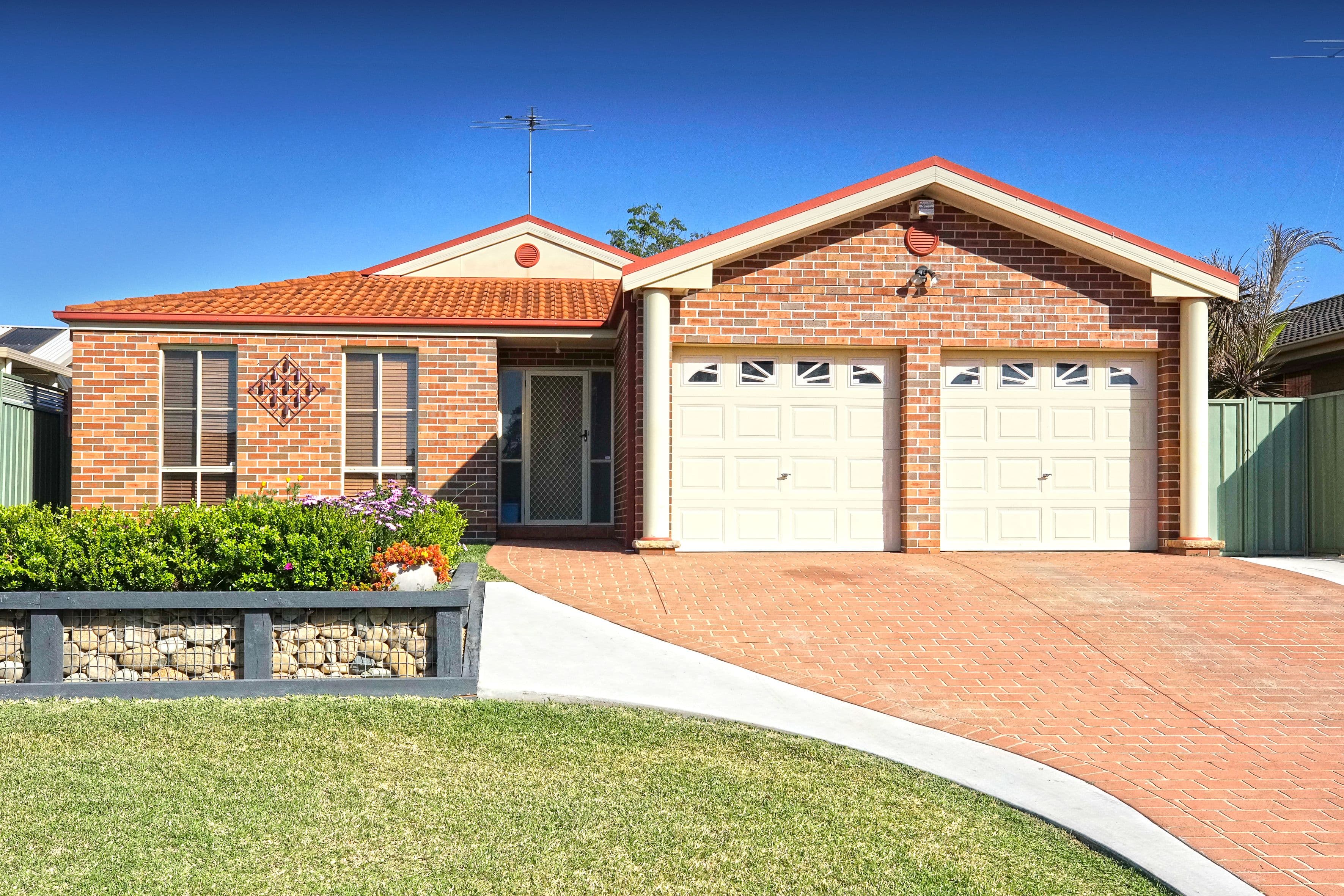 7 Kuraji Close, Glenmore Park - Image 1