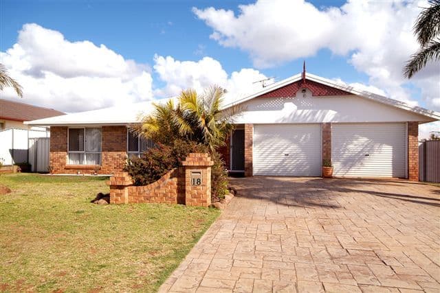 18 Strathconan Drive, GLENVALE QLD 4350, Glenvale - Image 1