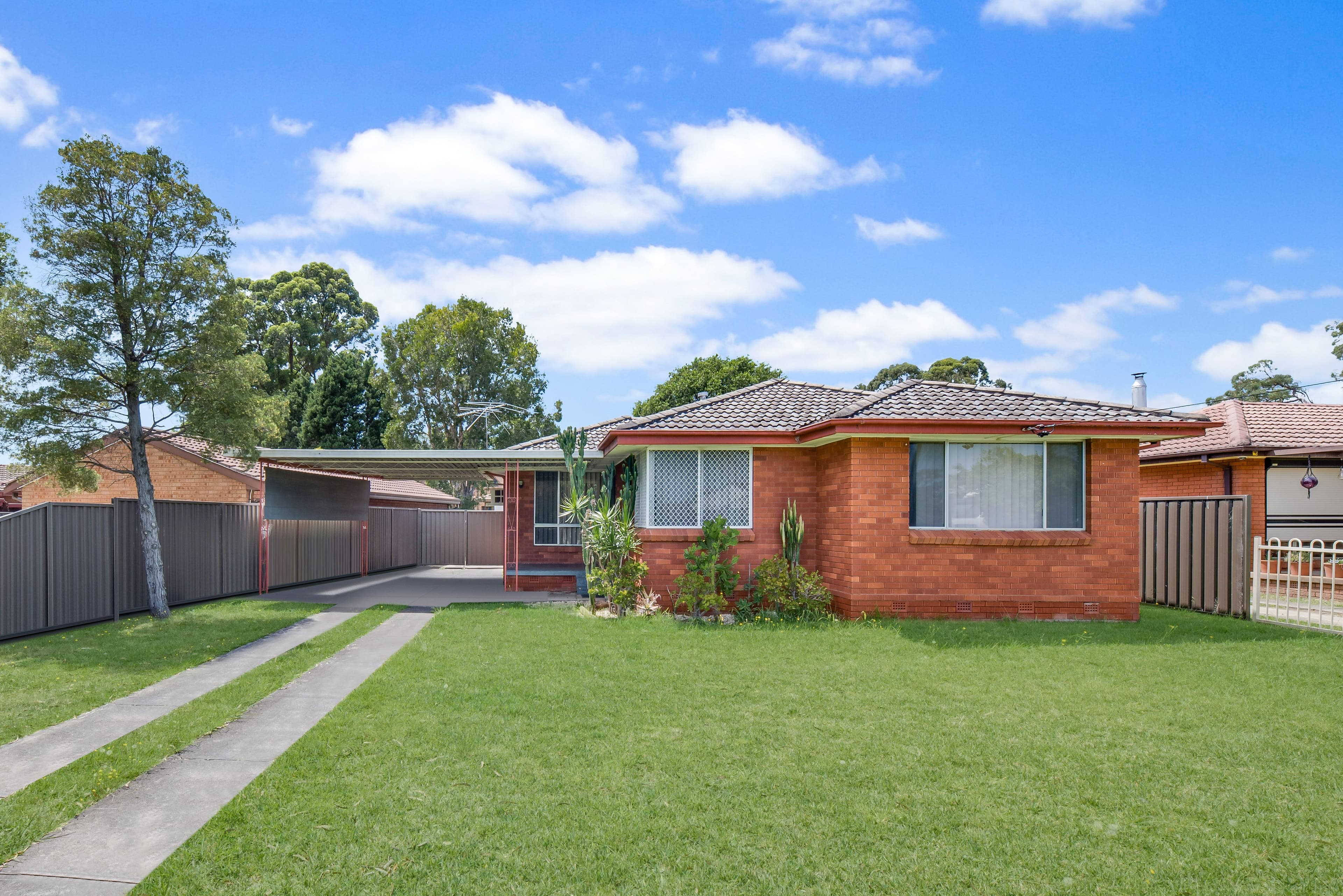 102 Kent Street, Minto NSW 2566, Minto - Image 1