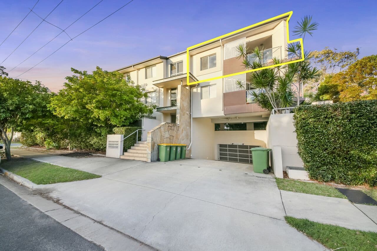Unit 8, 21-23 Middle Street, Labrador QLD 4215, Labrador - Image 1