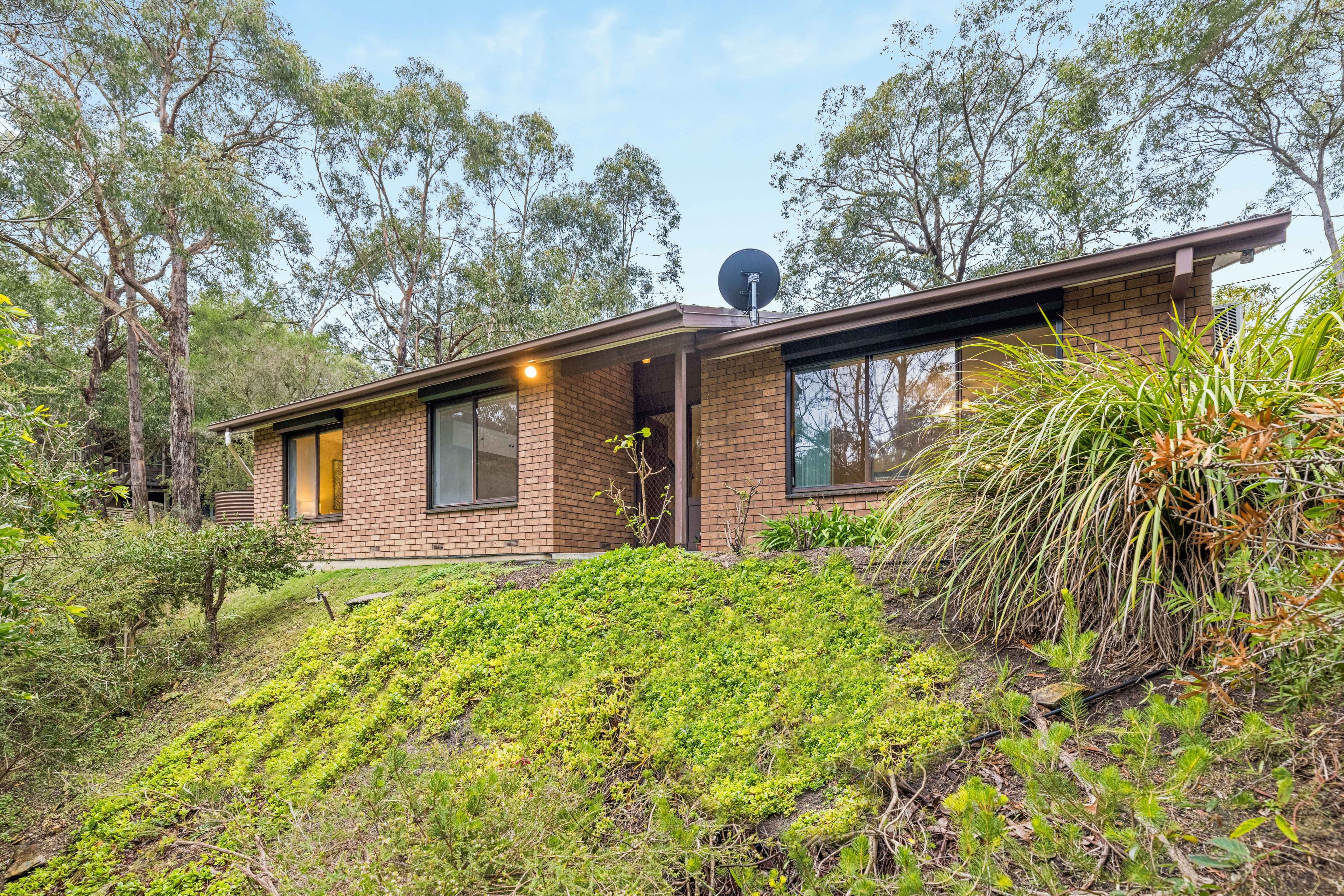 16 Wychwood Grove, Upper Sturt SA 5156, Upper Sturt - Image 1
