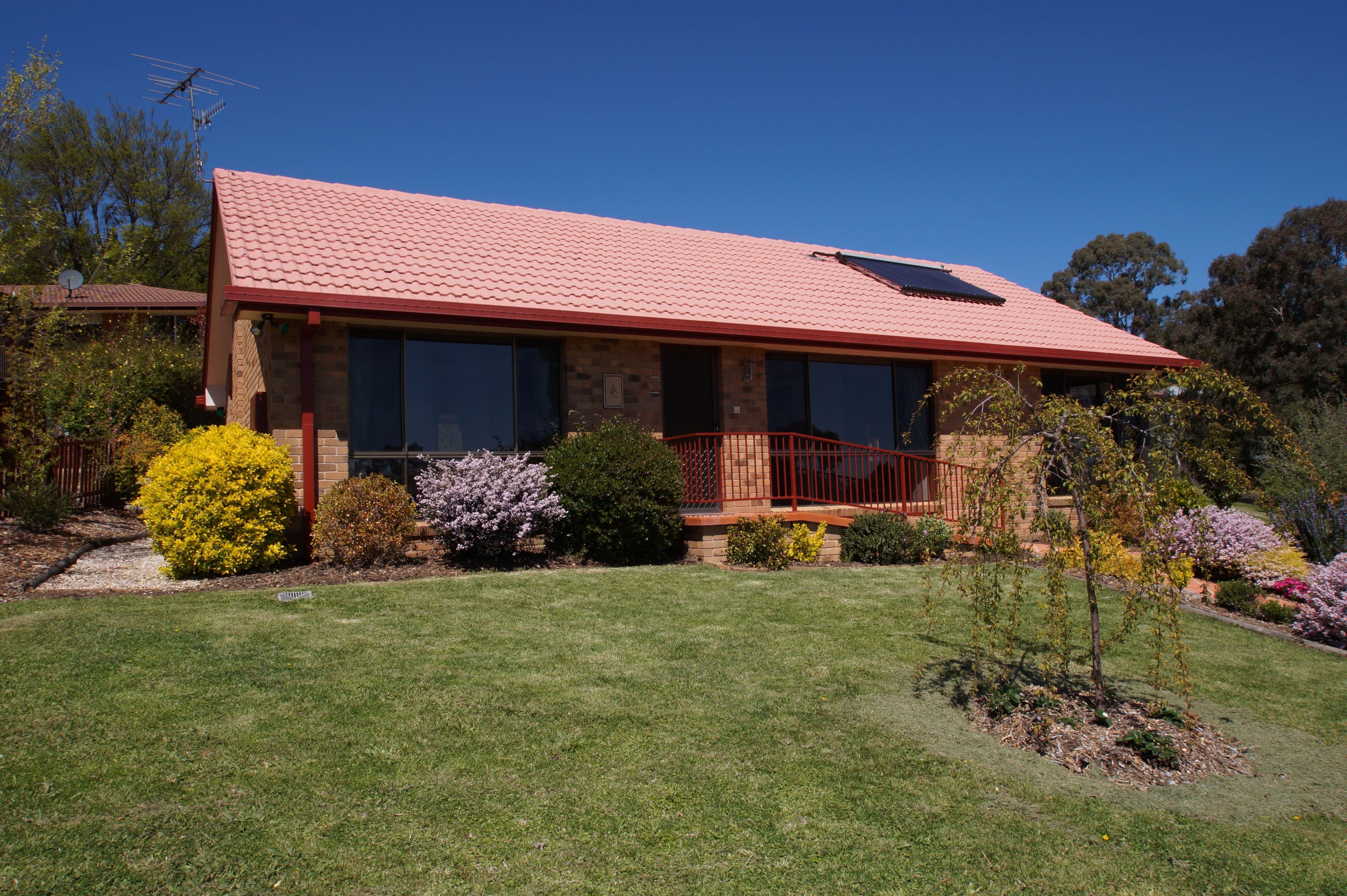 4 Bishop Crescent, Armidale - Image 1