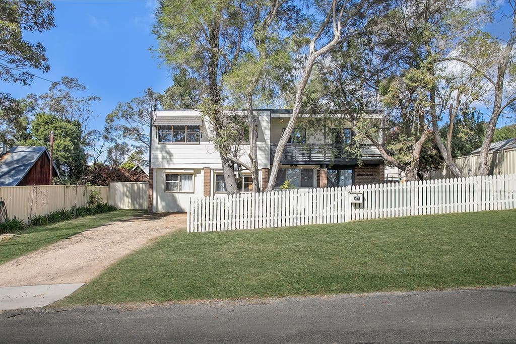27 Ligar Street, Hill Top - Image 1