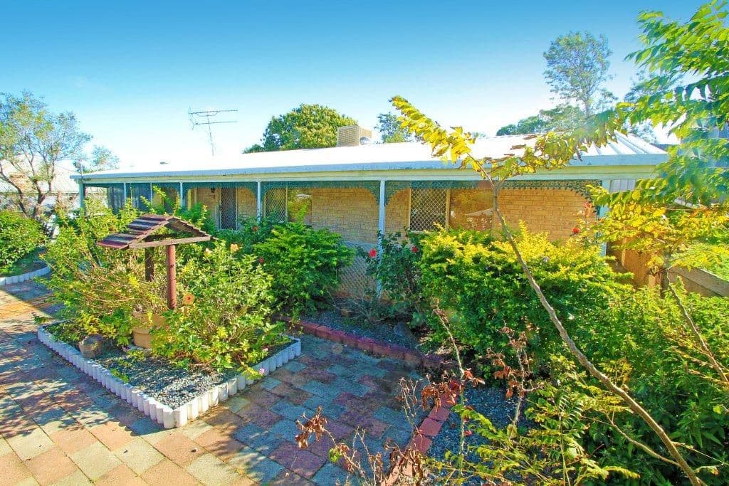 57 Hall Street, Mount Morgan QLD 4714, Mount Morgan - Image 1