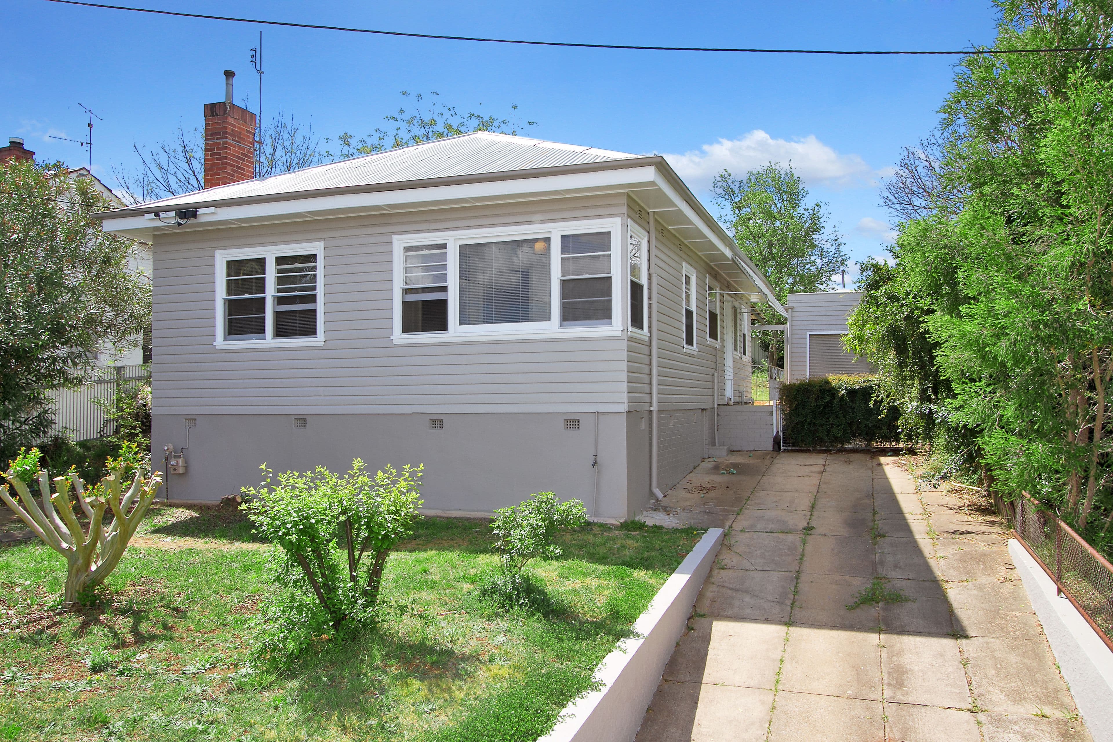 10 Lancaster Avenue, Tamworth NSW 2340, Tamworth - Image 1