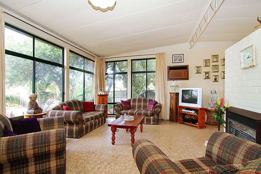 4 Ash Street, THOMASTOWN VIC 3074, Thomastown - Image 1
