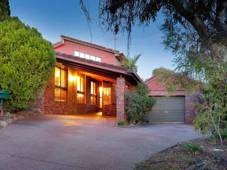 38 Mountain View Drive, LAVINGTON NSW 2641, Lavington - Image 1