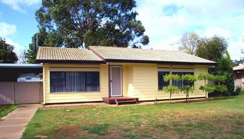 2 Thompson Court, RENMARK SA 5341, Renmark - Image 1