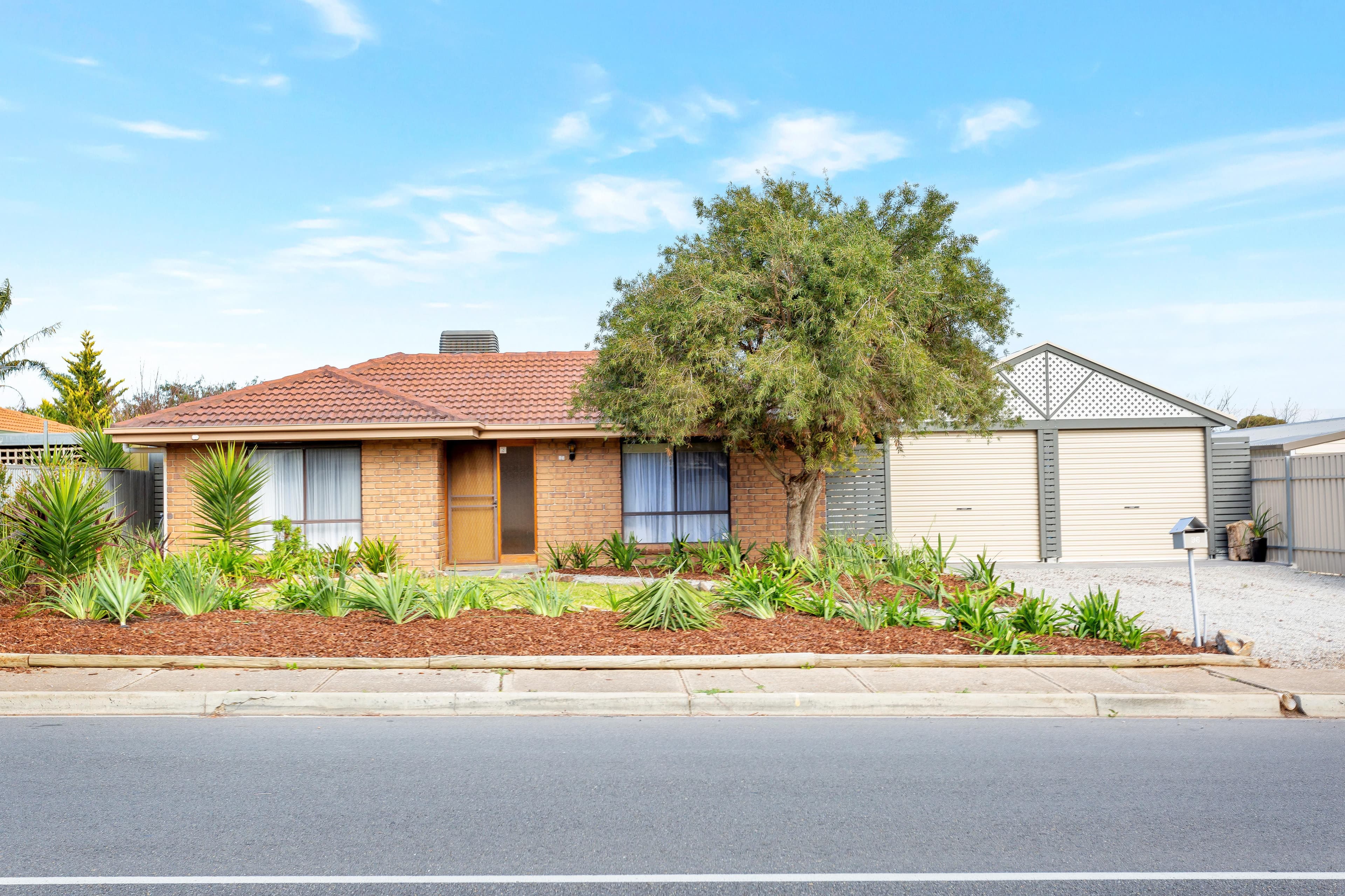 96 Taylors Avenue, Morphett Vale SA 5162, Morphett Vale - Image 1