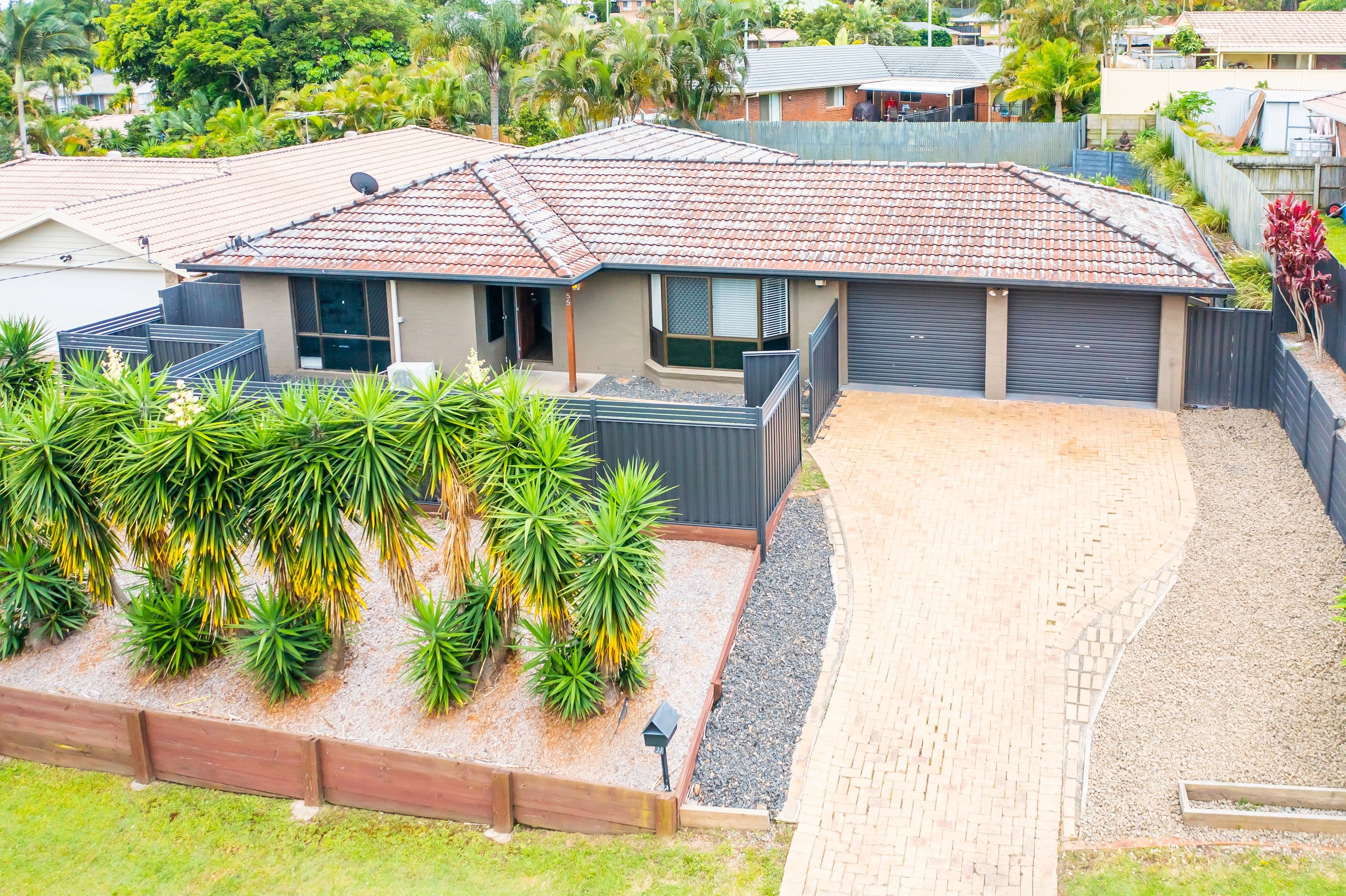 4 Hillcrest Court, Kearneys Spring QLD 4350, Kearneys Spring - Image 1
