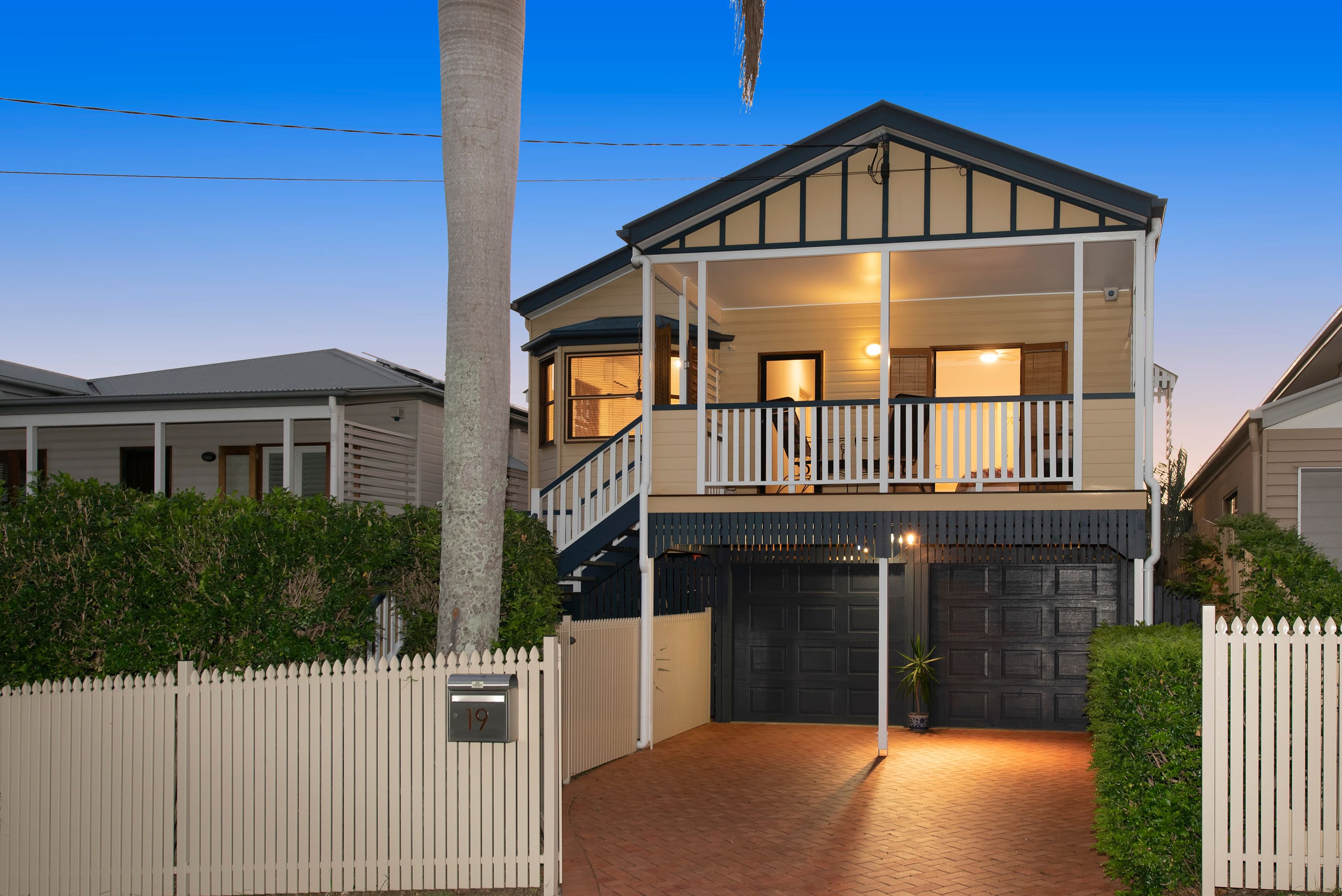 19 Kuranda Street, Balmoral QLD 4171, Balmoral - Image 1