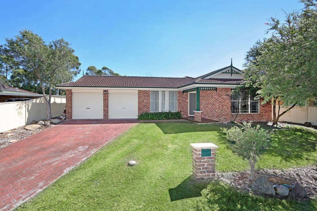 28 Callen Avenue, San Remo - Image 1