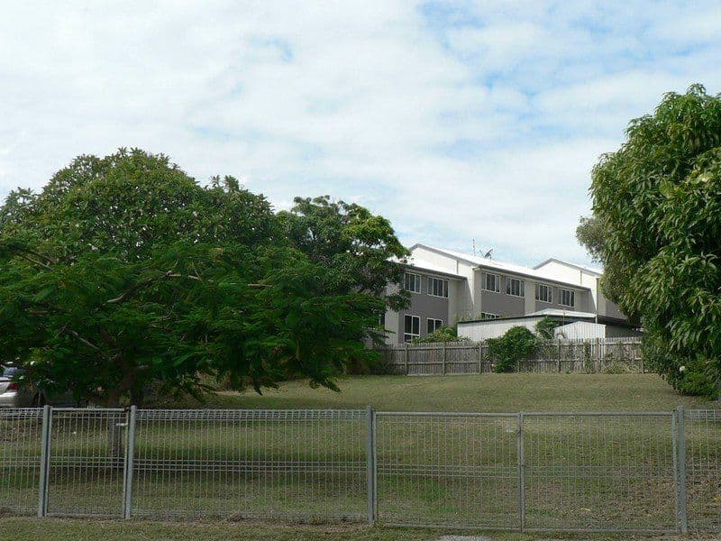 21 Beach Avenue, TANNUM SANDS QLD 4680, Tannum Sands - Image 1