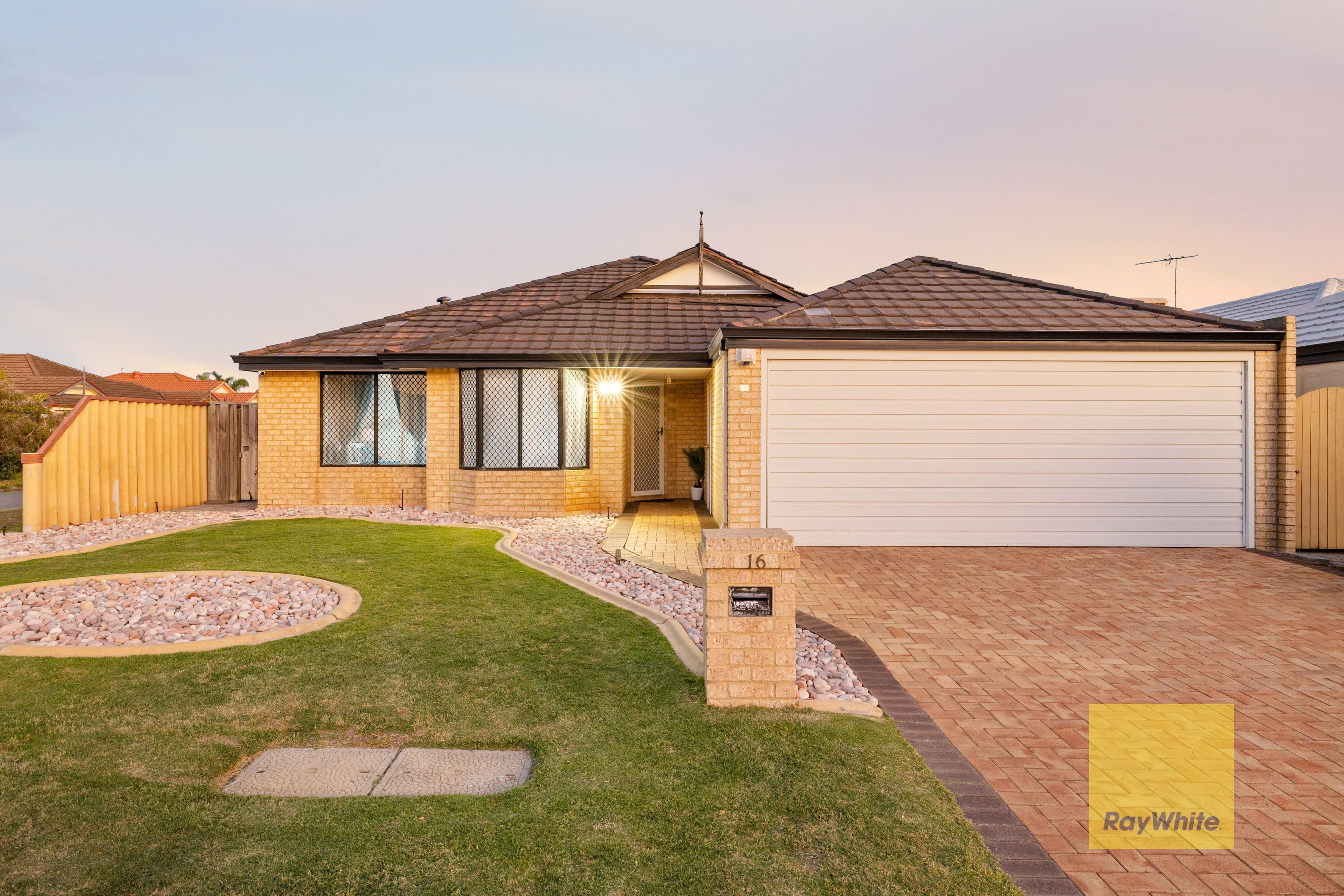 16 Terelinck Crescent, Redcliffe WA 6104, Redcliffe - Image 1