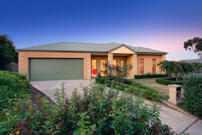 8 Sweetlands Court, MOUNT MARTHA VIC 3934, Mount Martha - Image 1