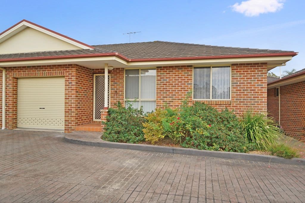 Macquarie Fields NSW 2564, Macquarie Fields - Image 1