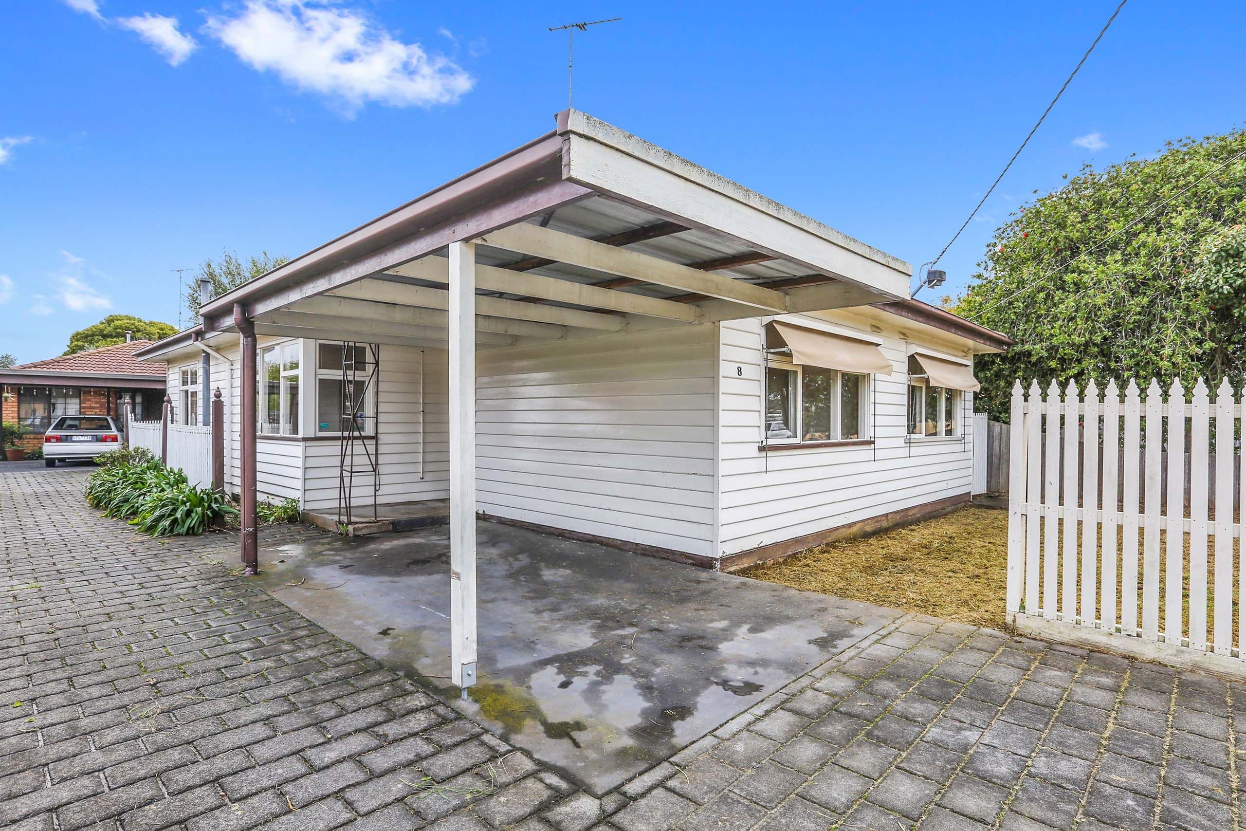 8 Poplar Street, Newcomb VIC 3219, Newcomb - Image 1