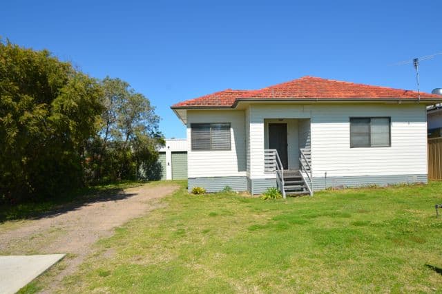 56 Duke Street, Clarence Town - Image 1