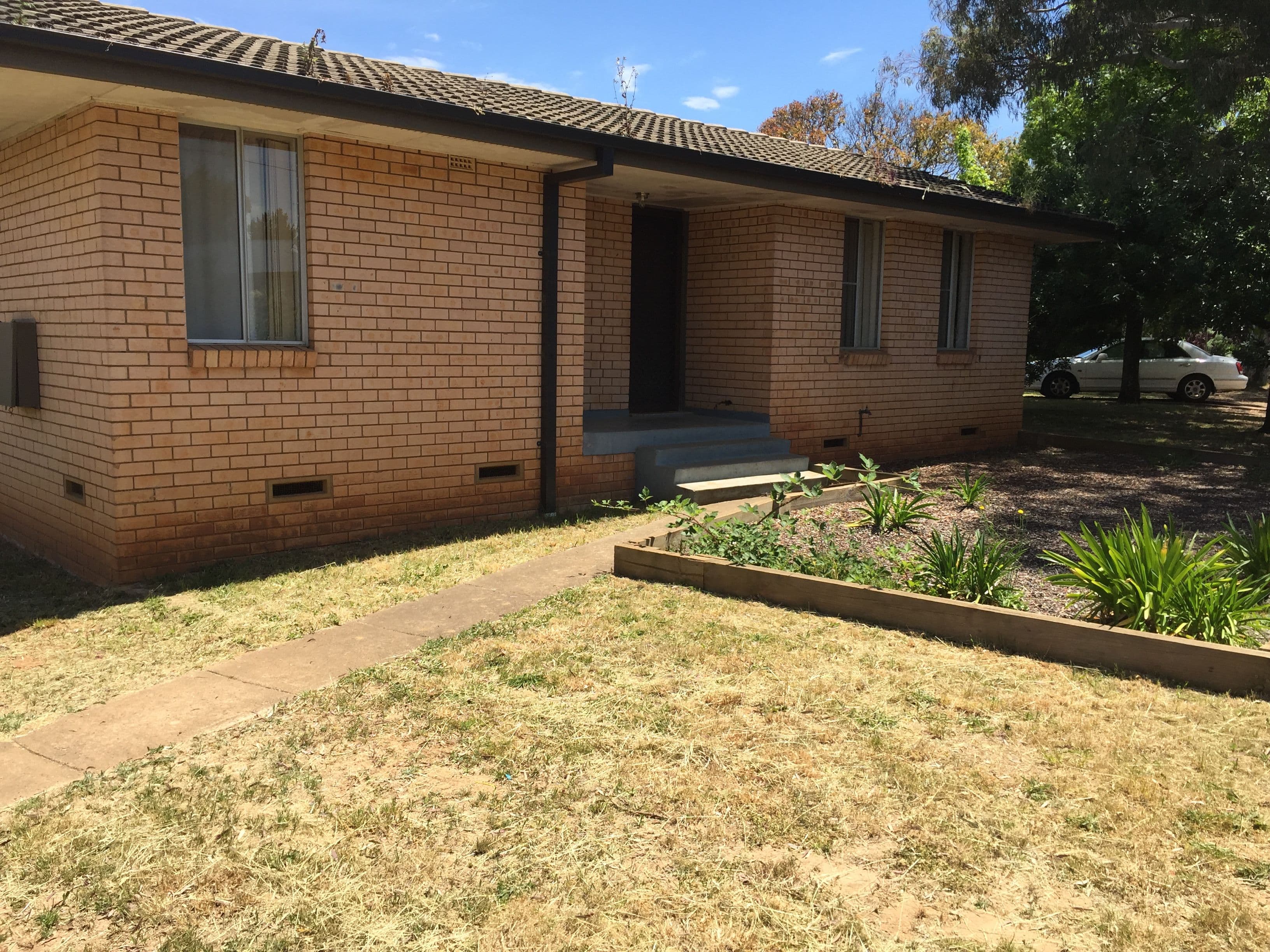 22 Currong Crescent, Orange - Image 1