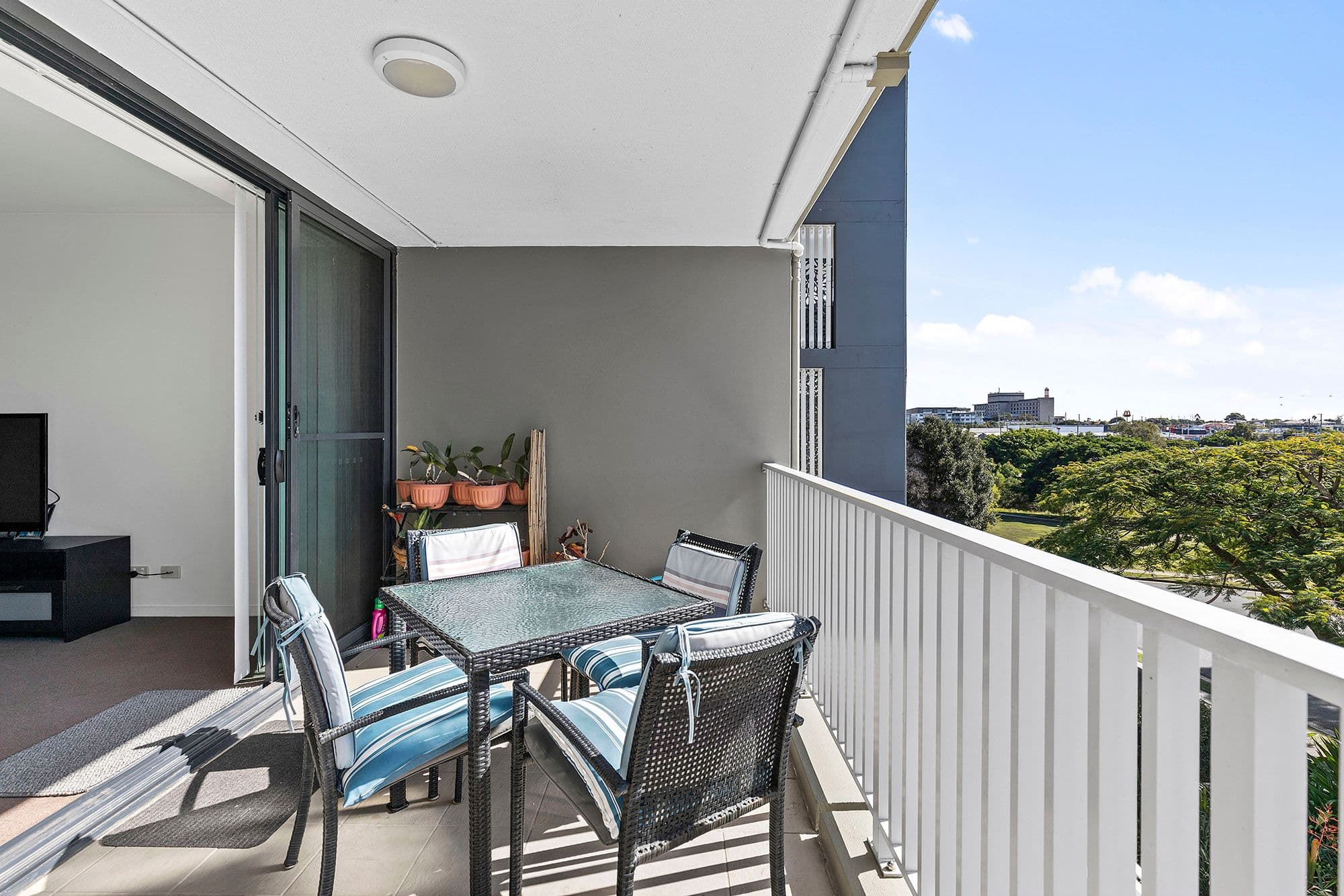 25 Dix Street, Redcliffe QLD 4020, Redcliffe - Image 1