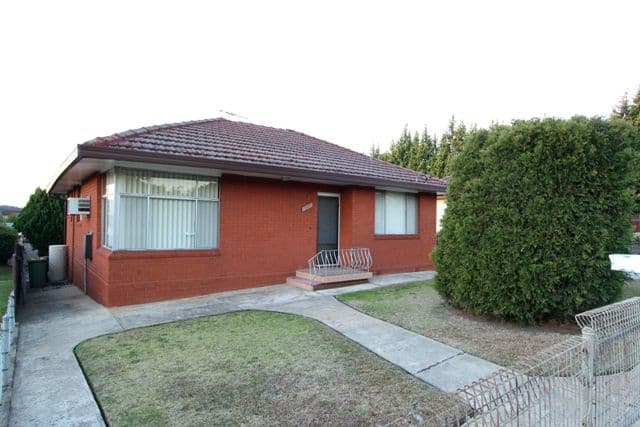 907 The Horsley Drive, SMITHFIELD NSW 2164, Smithfield - Image 1