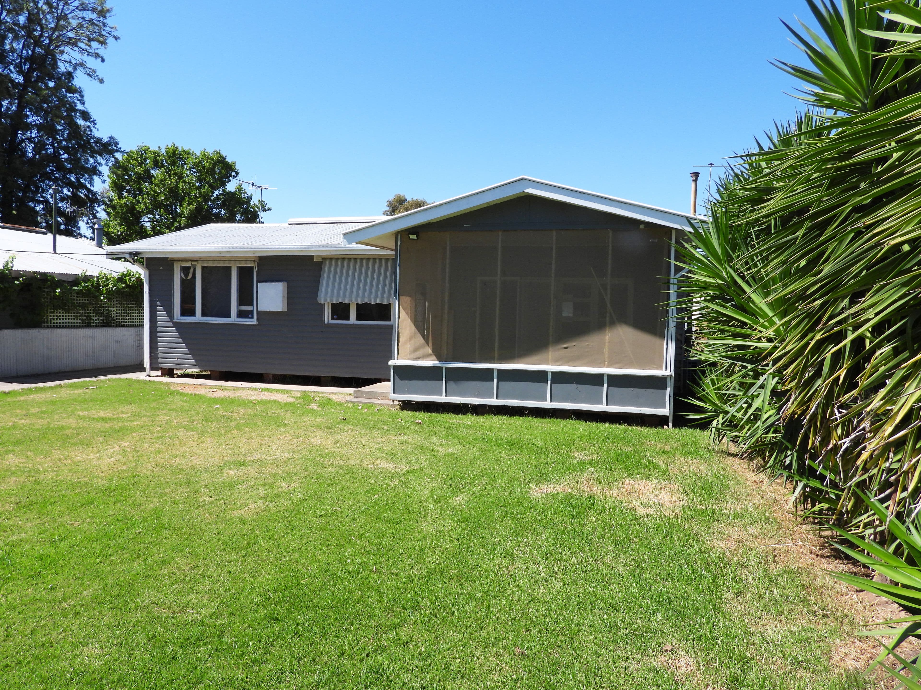8 Kook Street, Darlington Point NSW 2706, Darlington Point - Image 1