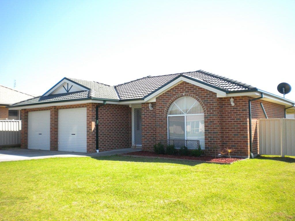 15 Costa Street, WORRIGEE NSW 2540, Worrigee - Image 1