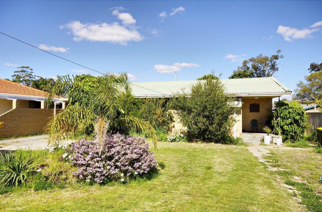 30 Mereworth Way, GIRRAWHEEN WA 6064, Girrawheen - Image 1