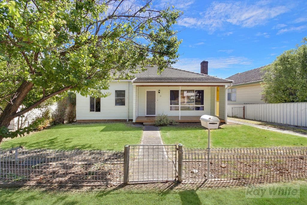 17 Elizabeth Street, Goulburn - Image 1