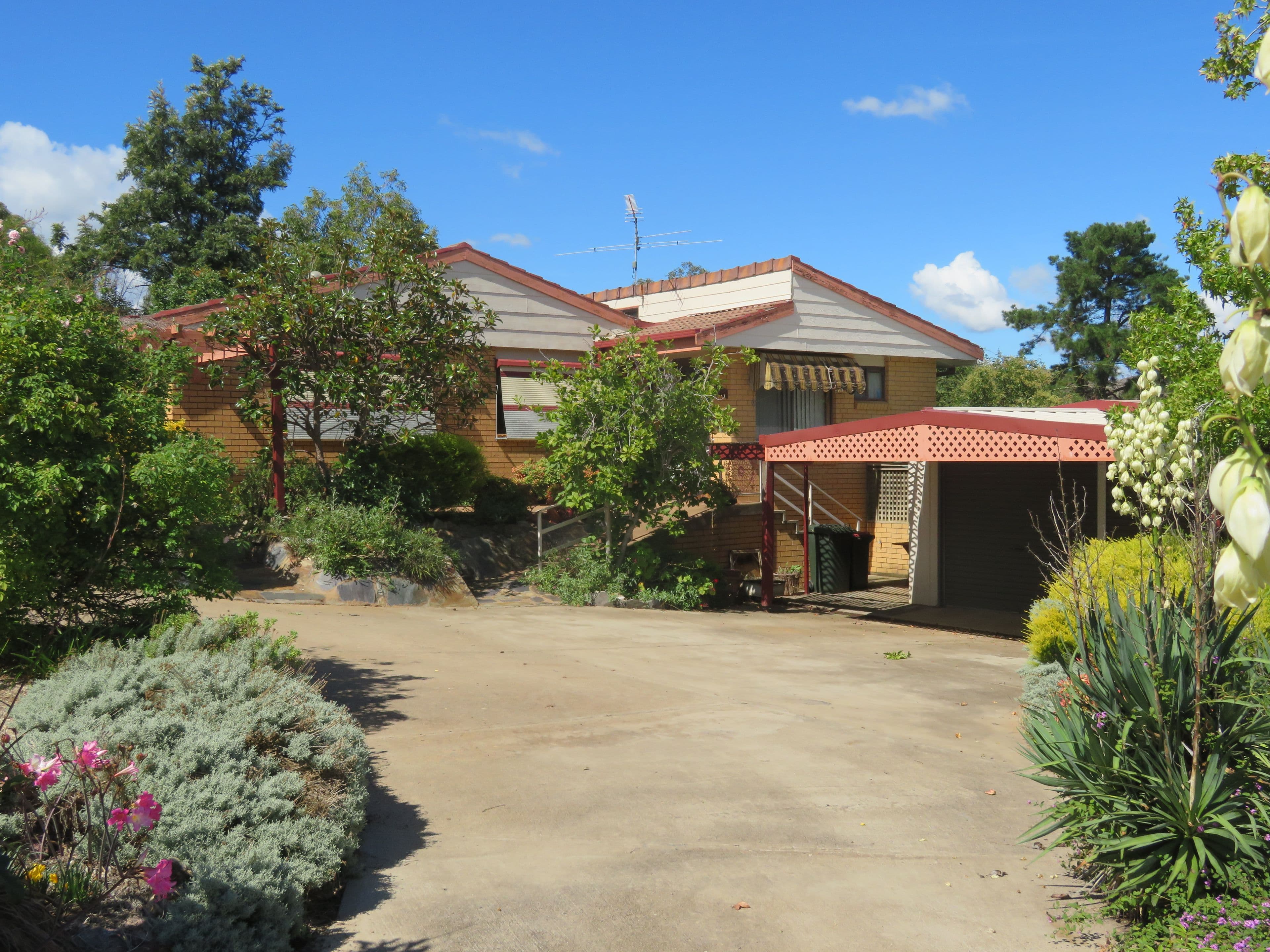 106 Hanley Street, Gundagai NSW 2722, Gundagai - Image 1